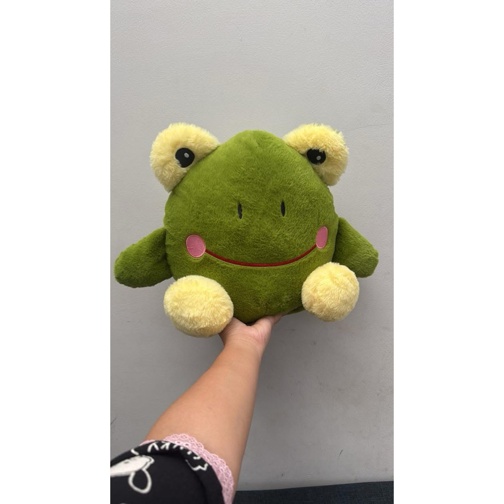 BONEKA KATAK