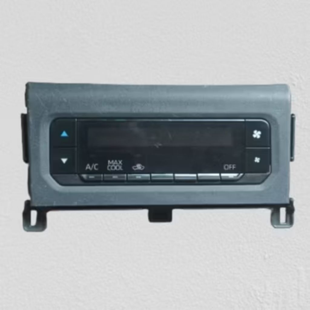 Panel Control AC Digital Toyota Raize Original