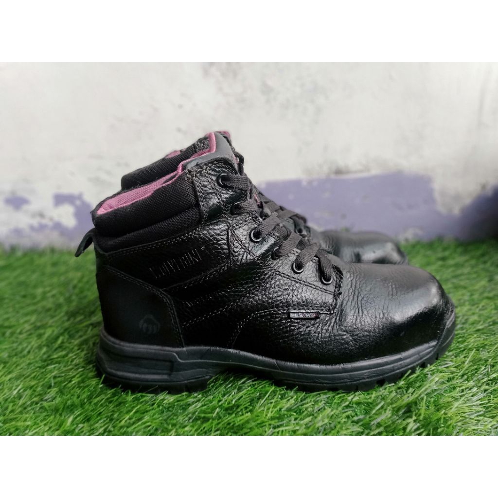 Safety Preloved Wolverine 38.5