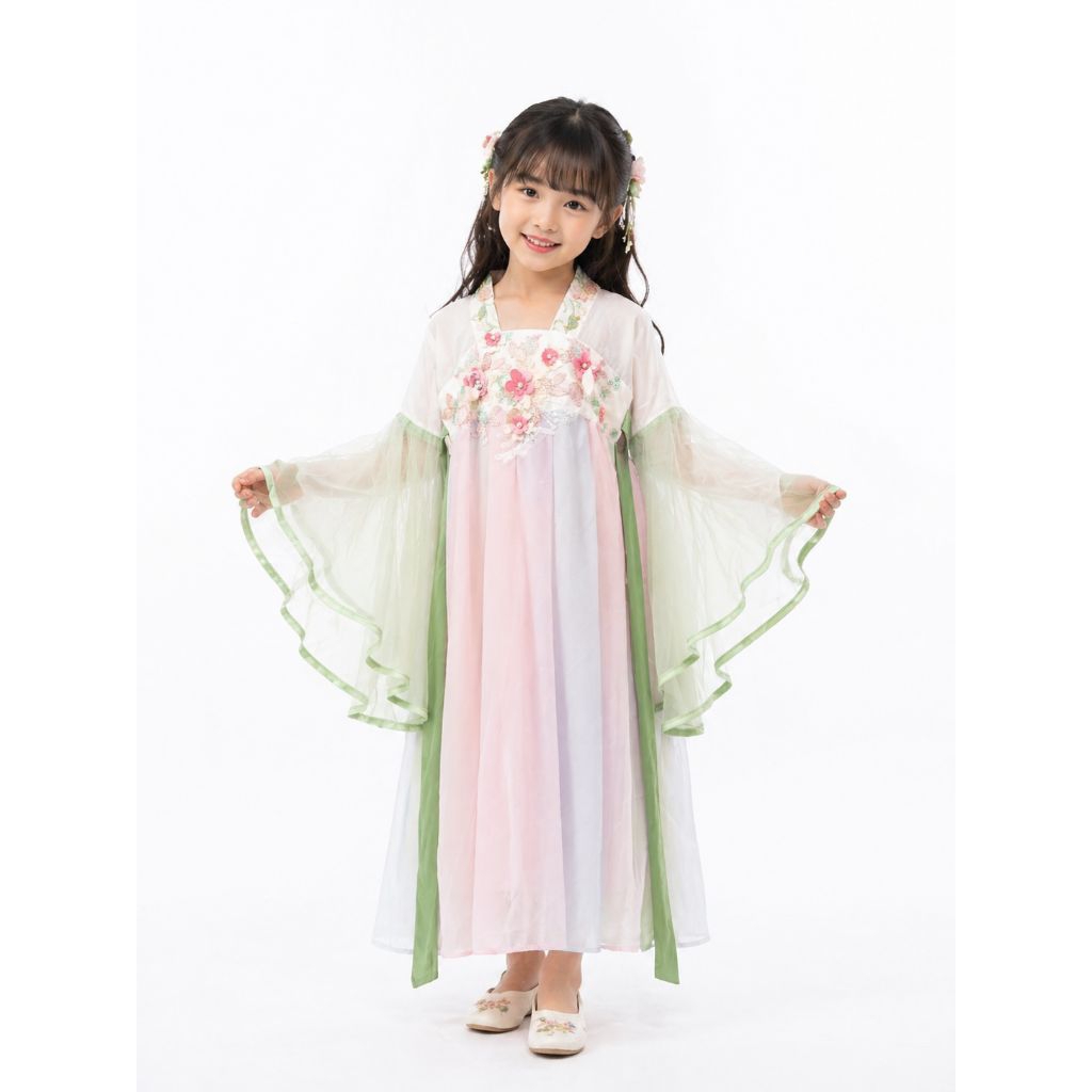 Kostum karakter ~ Hanfu Tradisional Tiongkok
