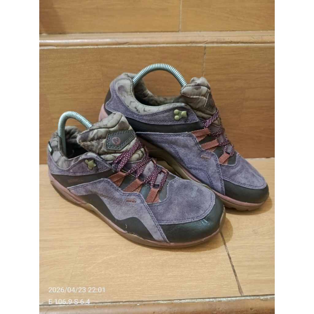 sepatu outdoor gunung bekas merrell size 39 fit 40