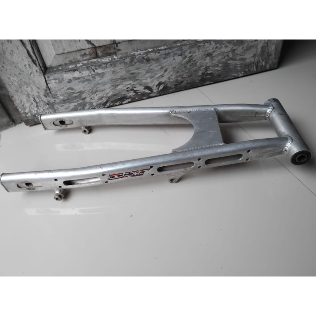 swim arm alloy DKT coak monting bawah Ninja R
