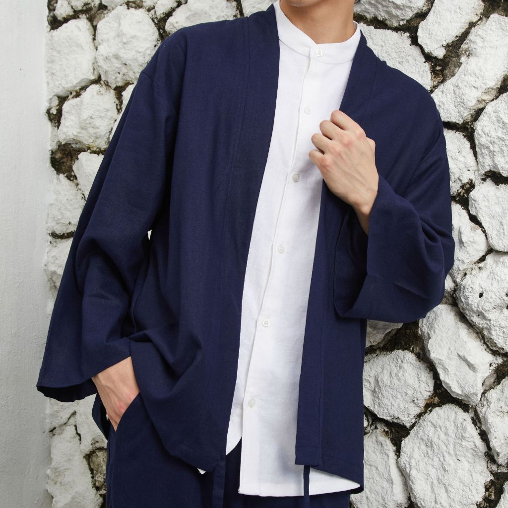 REMEDY Kimono Outer Linen Pria Lengan Panjang Casual Warna Biru Navy - Navy Takumi Linen Outer