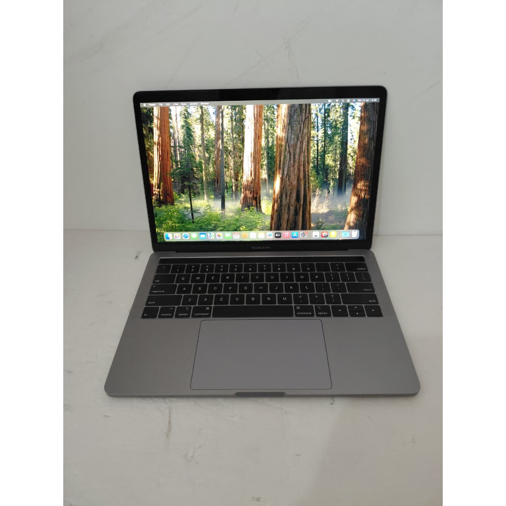 MacBook Pro 2019 I5 QuaCore Slim Metal Chasing TouchBar USB Thunderbolts MacBook Pro 2019 8/256
