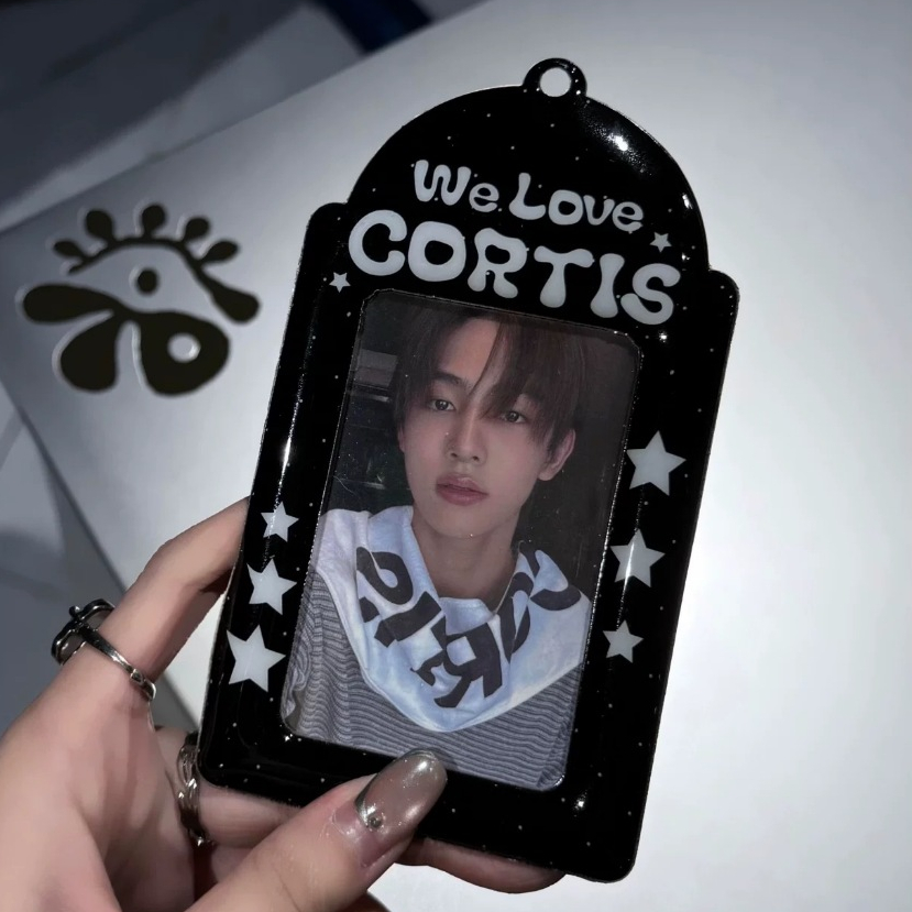 CORTIS CAHOL PHOTOCARD HOLDER KEYCHAIN tempat pc kpop korea