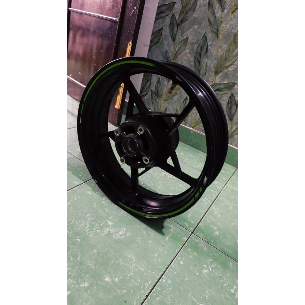 pelek belakang  bekas zx25r original
