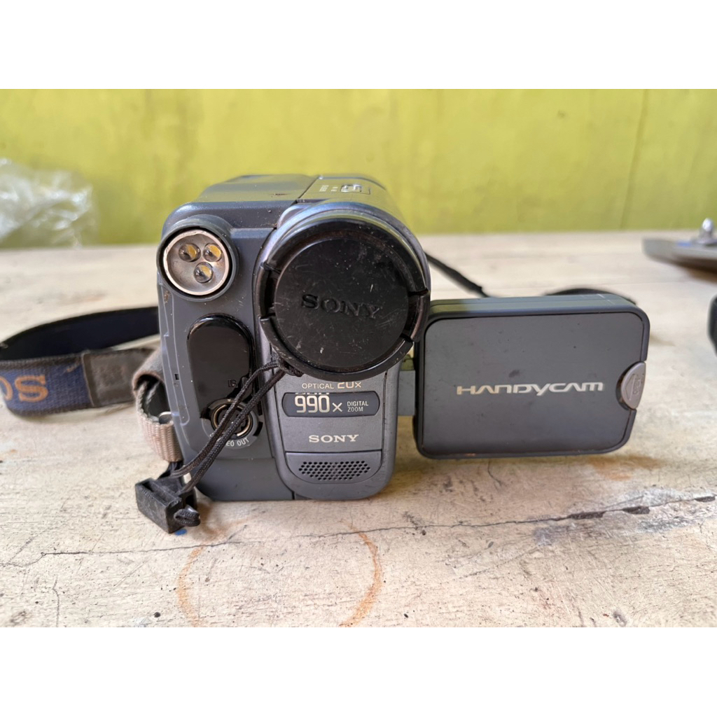 HANDYCAM Sony CCD-TRV228E PAL video HI8