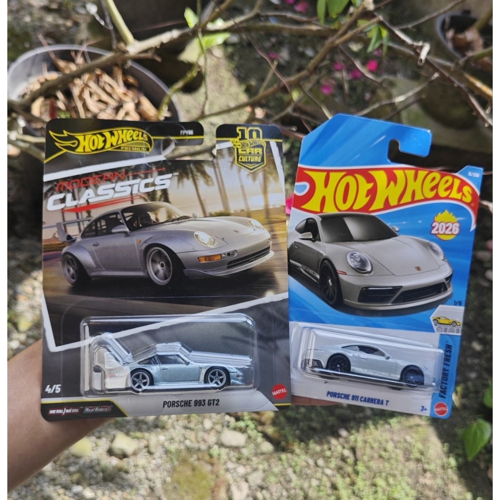 Hotwheels Porsche bundling. porsche 993 gt2 premium dan 911 carrera t