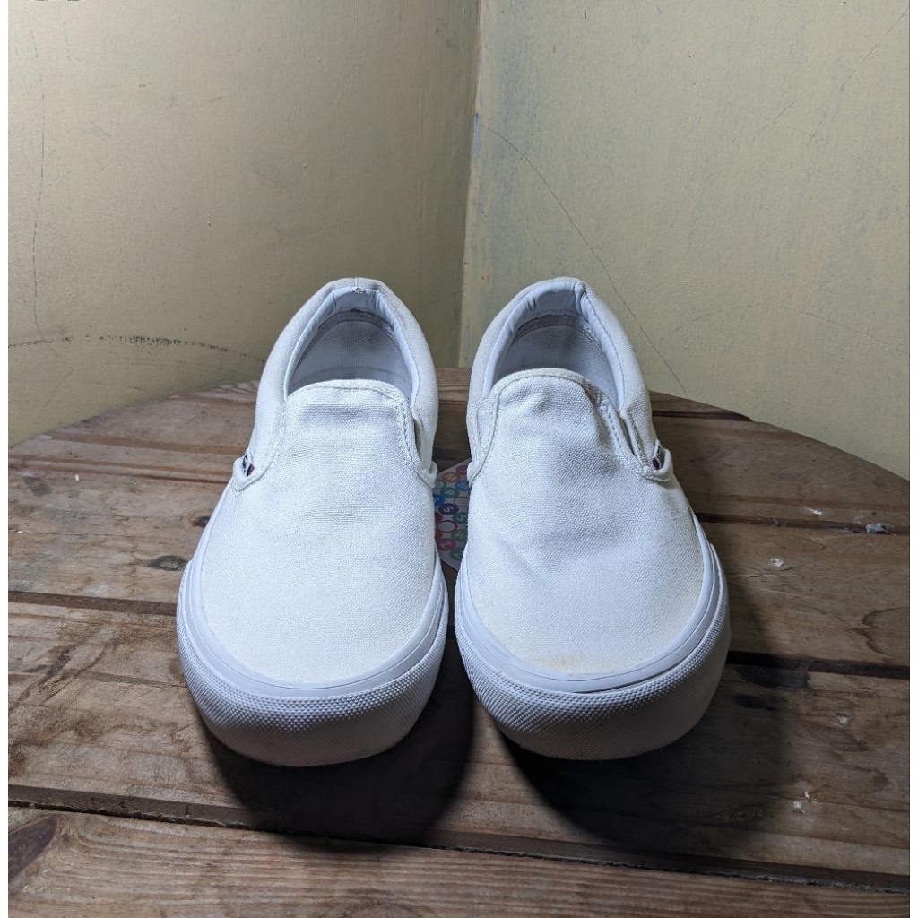 Sepatu Vans Pro Slip On White Second Original