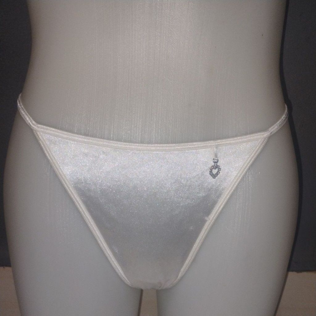 celana dalam wanita satin