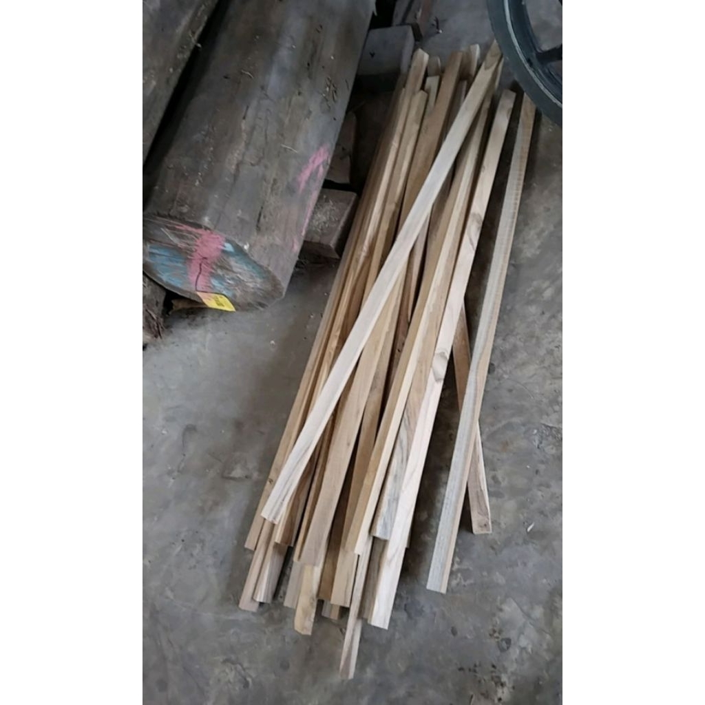 balok kayu jati perhutani ukuran 3x3panjang120cmsudahseruthalus