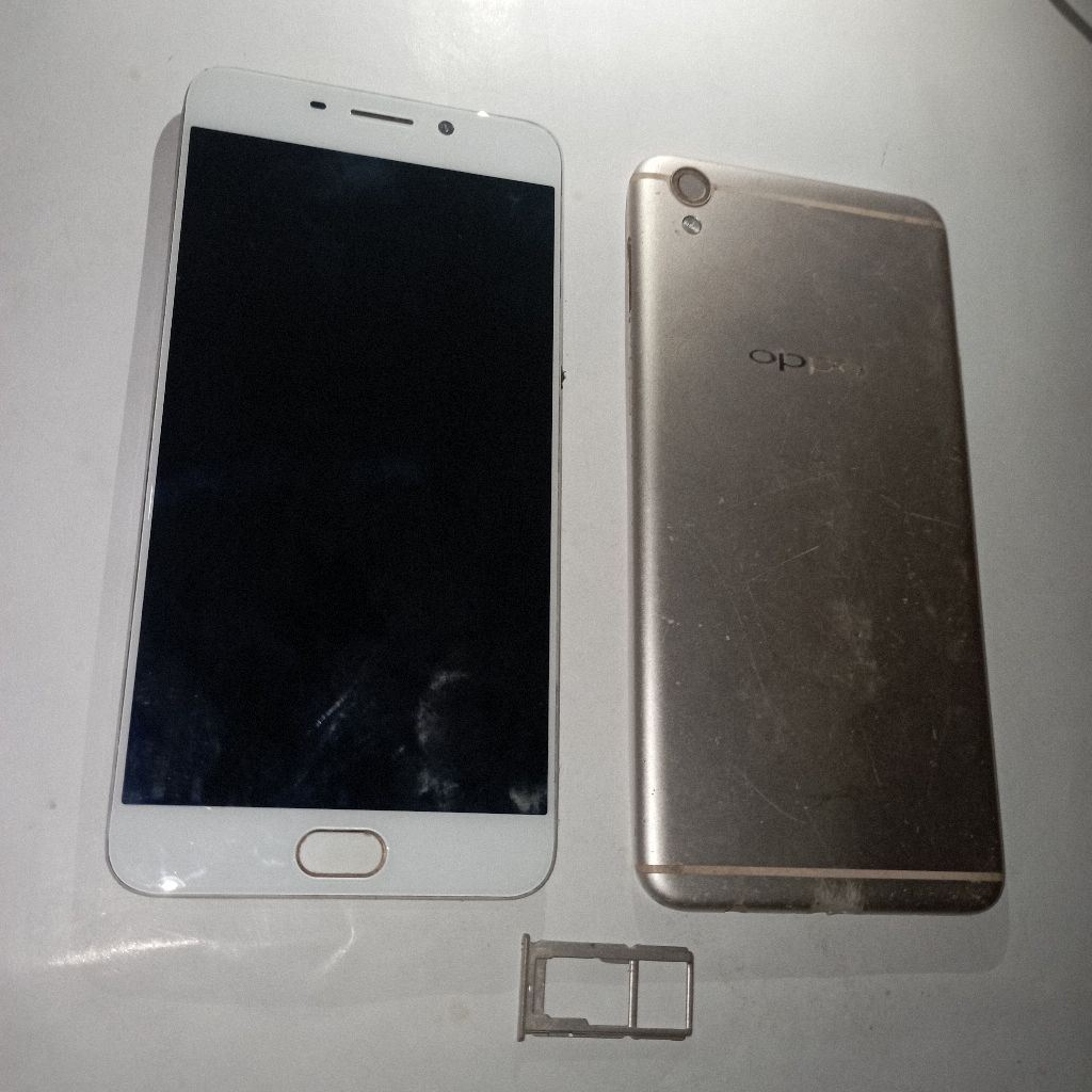 Mesin Oppo F1S Ram 4,64/gambling