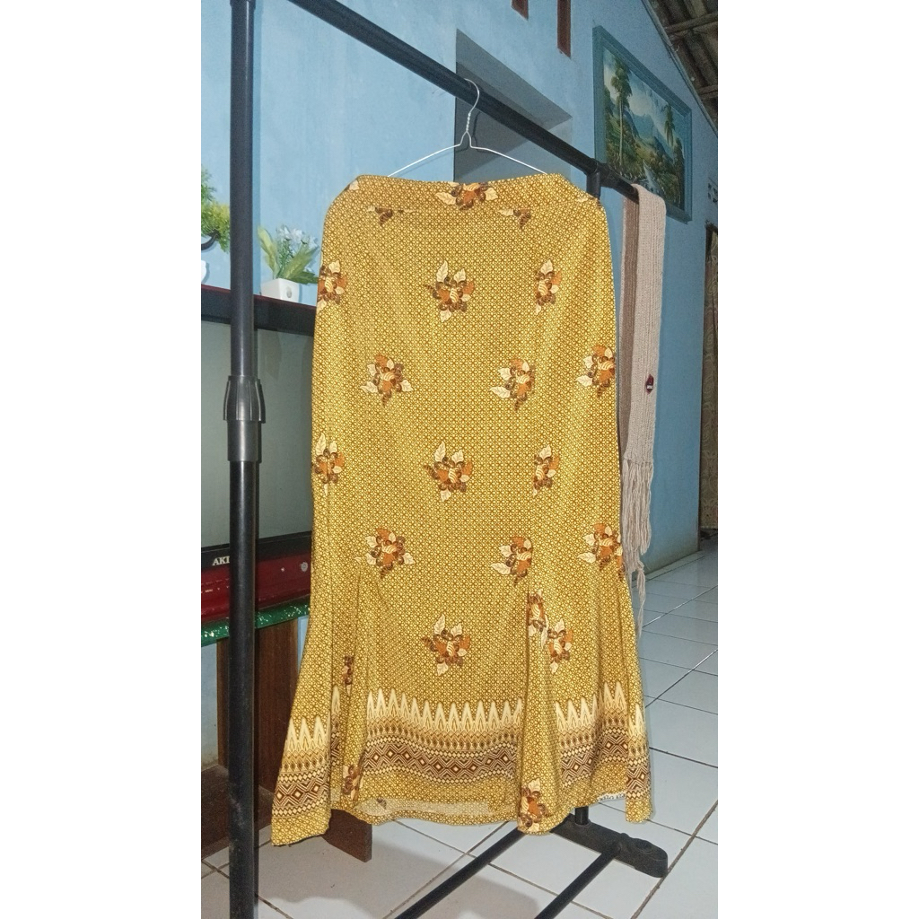 Preloved Rok Kebaya