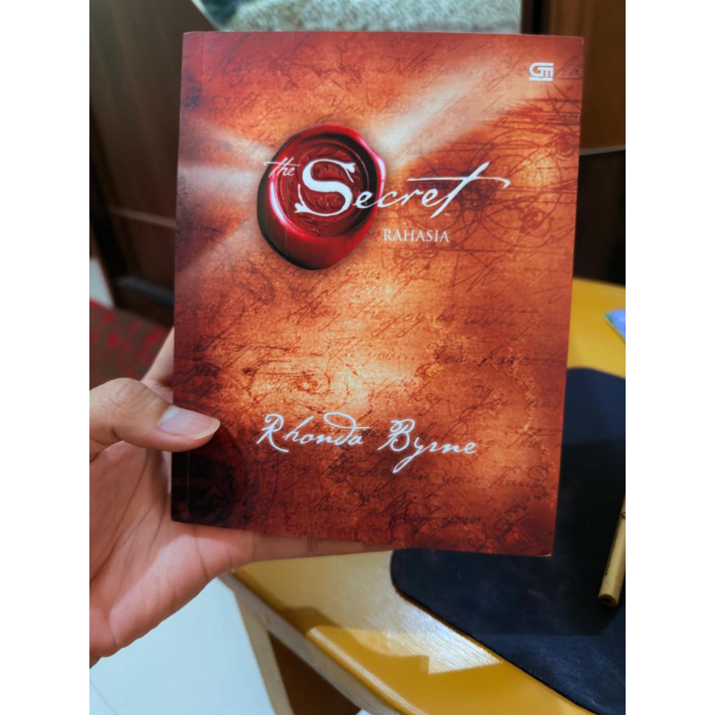 The Secret – Rhonda Byrne | Buku Bekas Original | Self Improvement Bestseller
