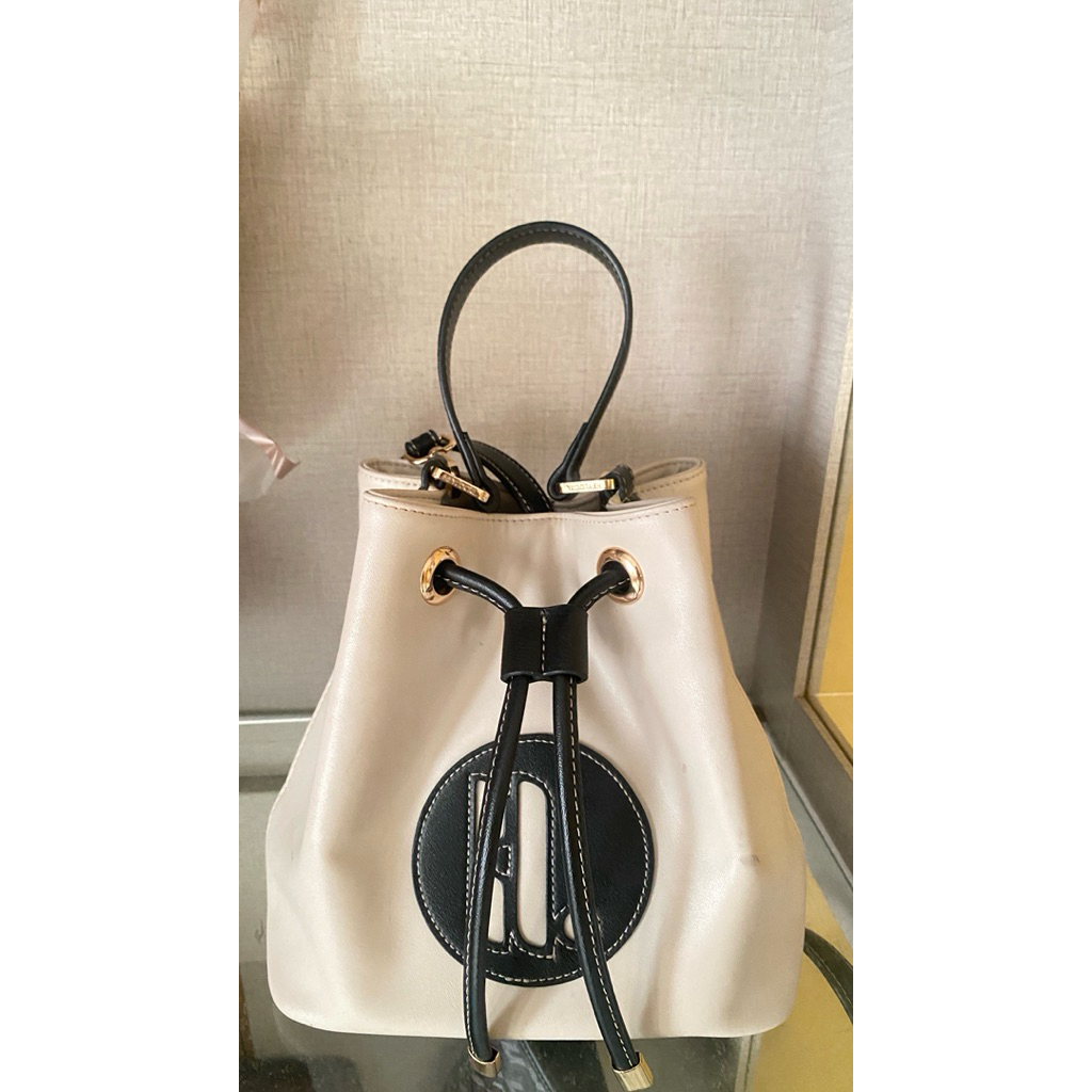 Preloved Tas Heylocal Kyoto Bag