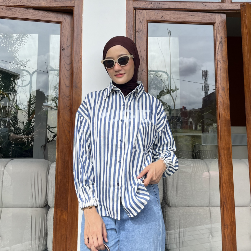Augie - Ghea Premium Soft Denim Stripe Shirt Kemeja Wanita Motif Garis - Garis