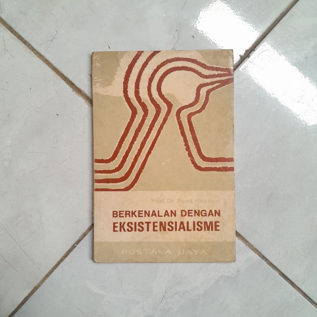 Buku Berkenalan dengan Eksistensialisme