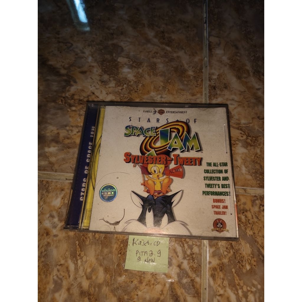 Kaset VCD Stars of Space Jam - Sylvester and tweety