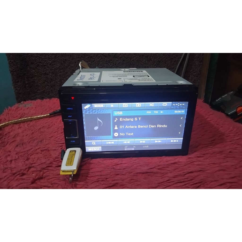 head unit dabeldin KENWOOD DDX4033  udah suport blutoot