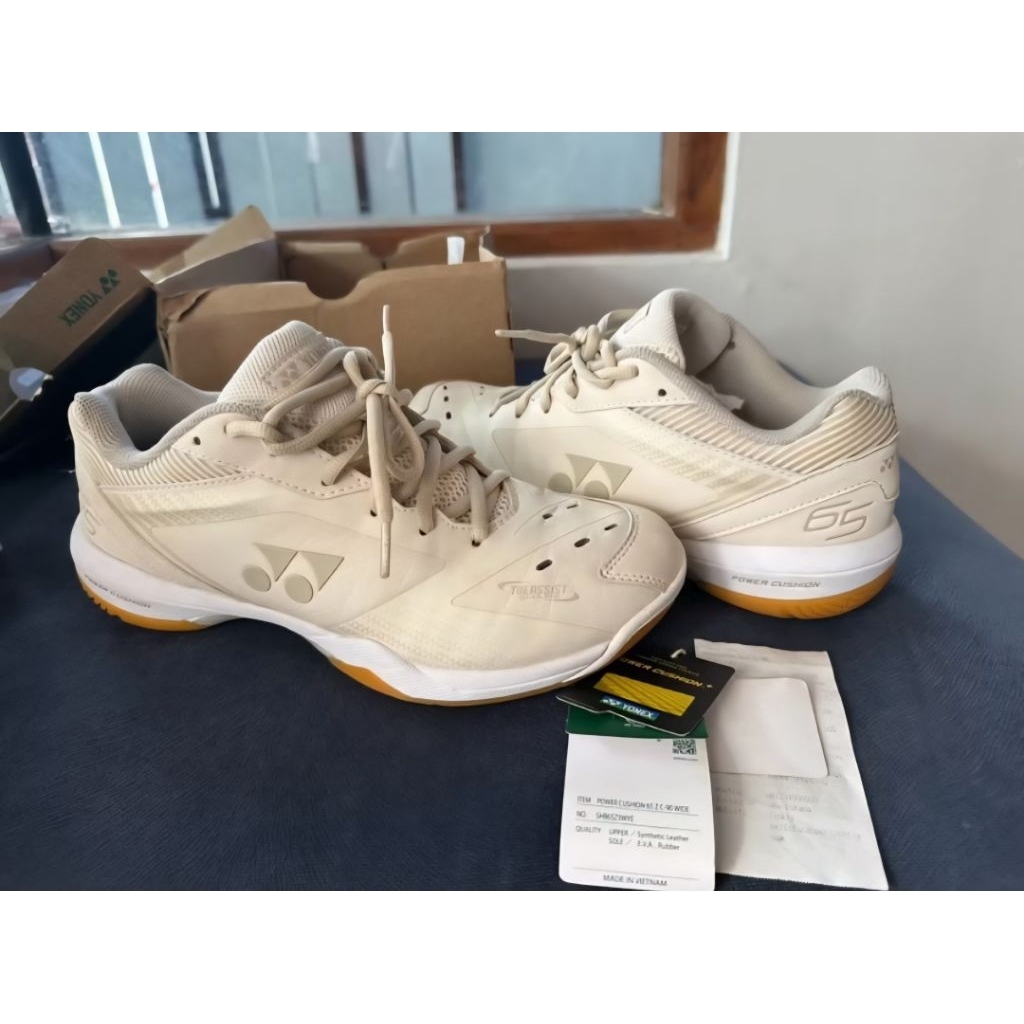 yonex shb 65 z3 c90 wide