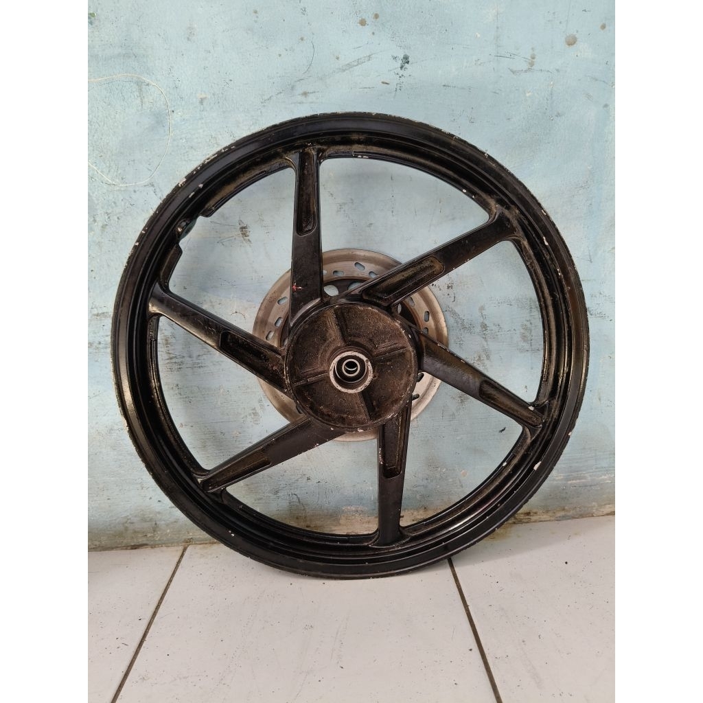 velg belakang satria 2 tak original