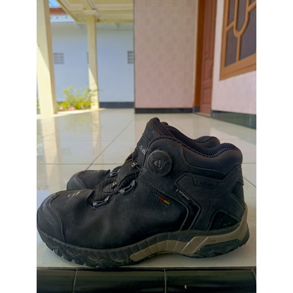 ZIBEN BOA Safety Sepatu Kerja Outdoor Size 40
