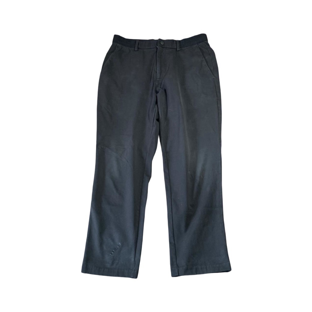 Celana Kain Hitam Uniqlo