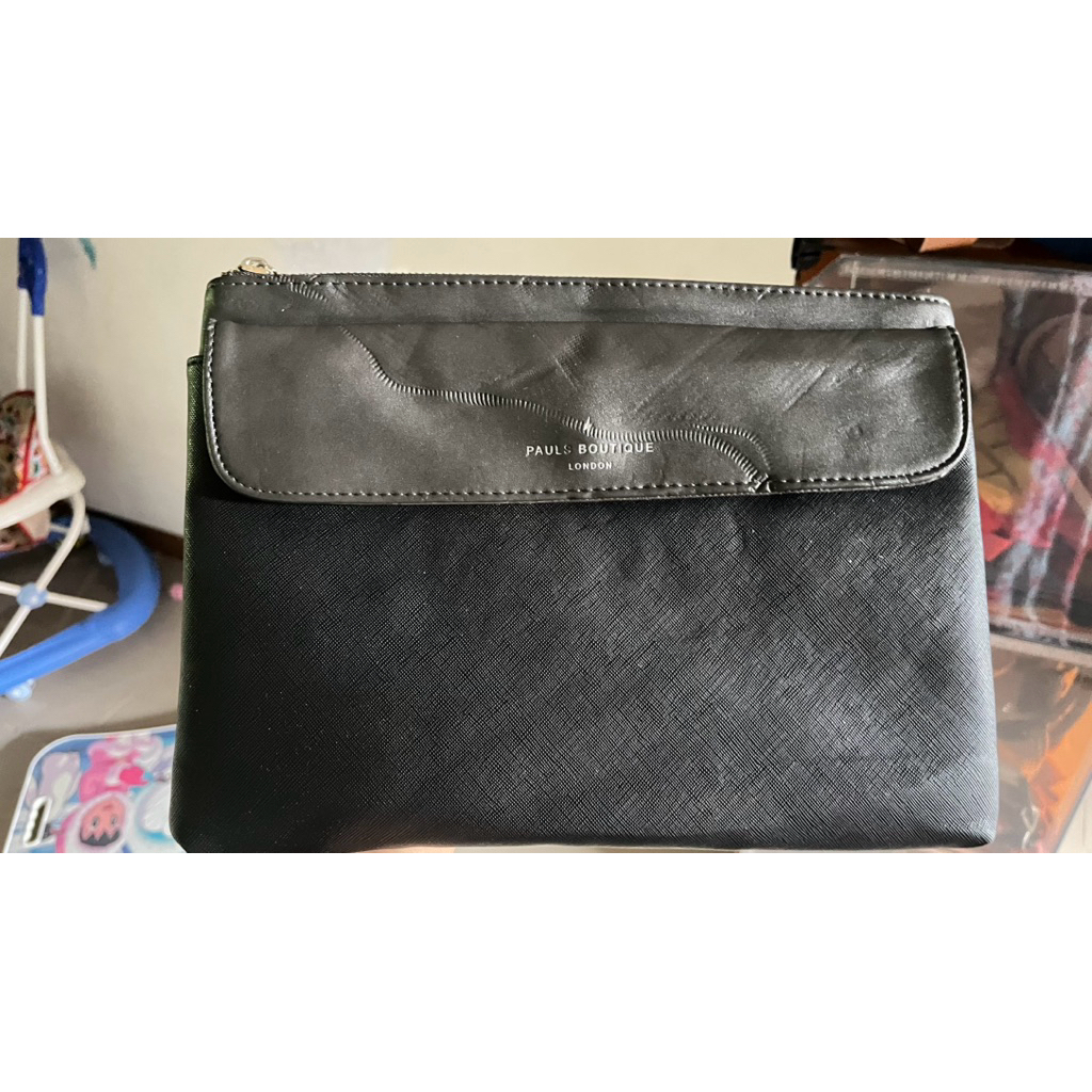 Clutch Pauls boutique