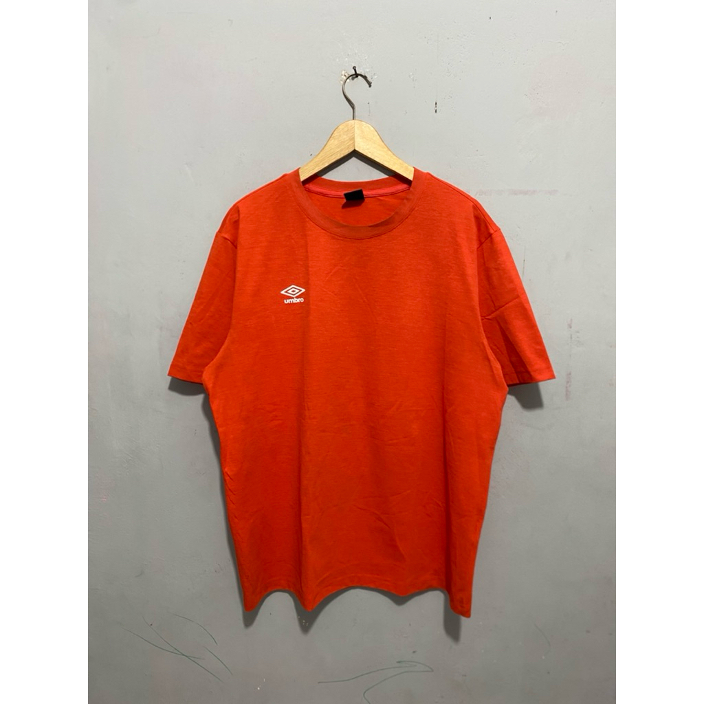 kaos umbro