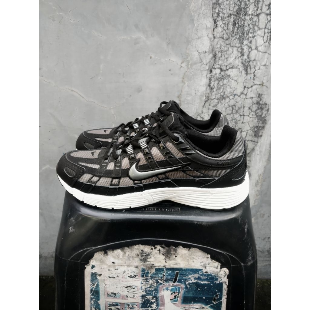 Nike p-6000