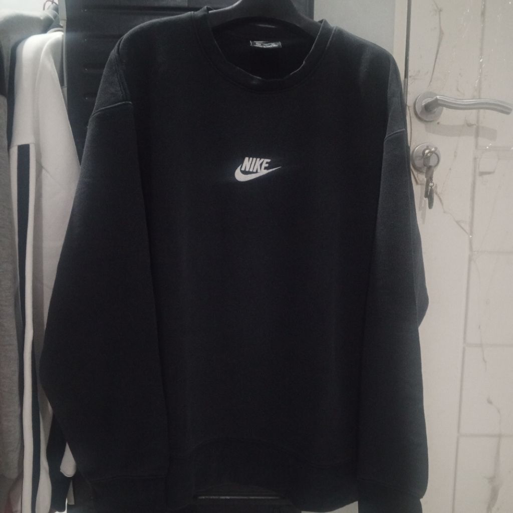 CrewNeck Nike Center Logo