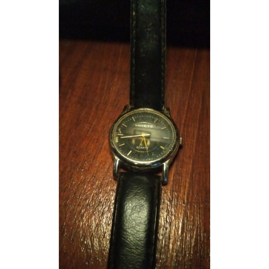 Jam Tangan Quartz Mirete - Lapis Emas