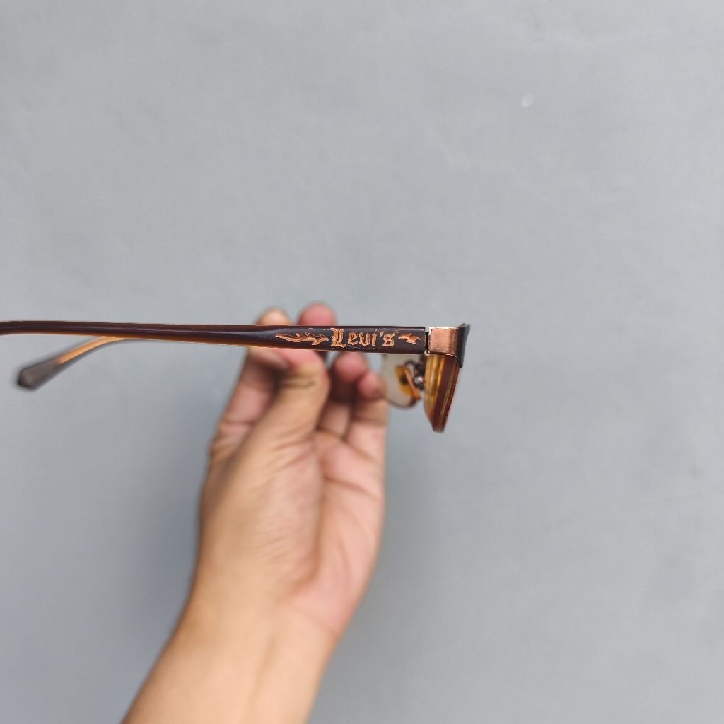 FRAME KACAMATA LEVI'S VINTAGE SECOND BEKAS NOT OAKLEY