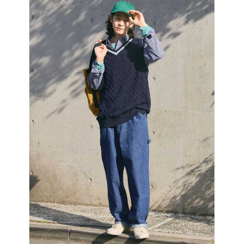 Uniqlo Cable V-Neck Knit Vest
