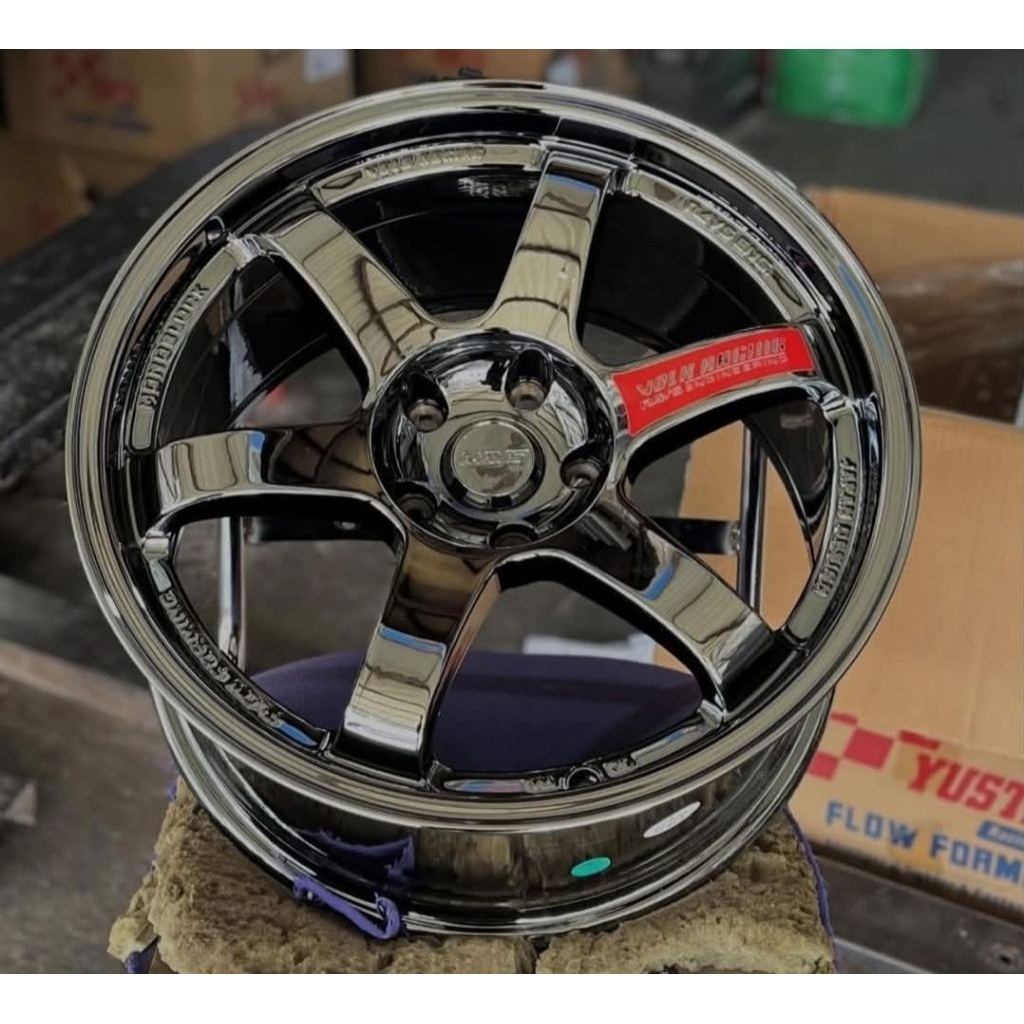 Velg mobil Te37 R18 lebar 95 et22 buat innova zenix rush