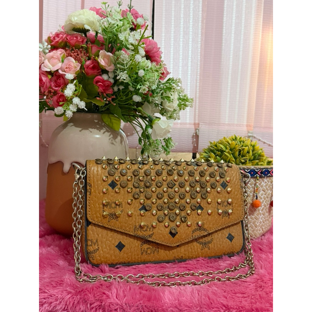MCM Clutch bag / sling bag