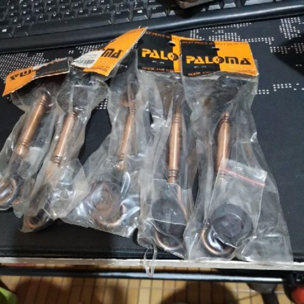 hak angin paloma 8" bunga besi