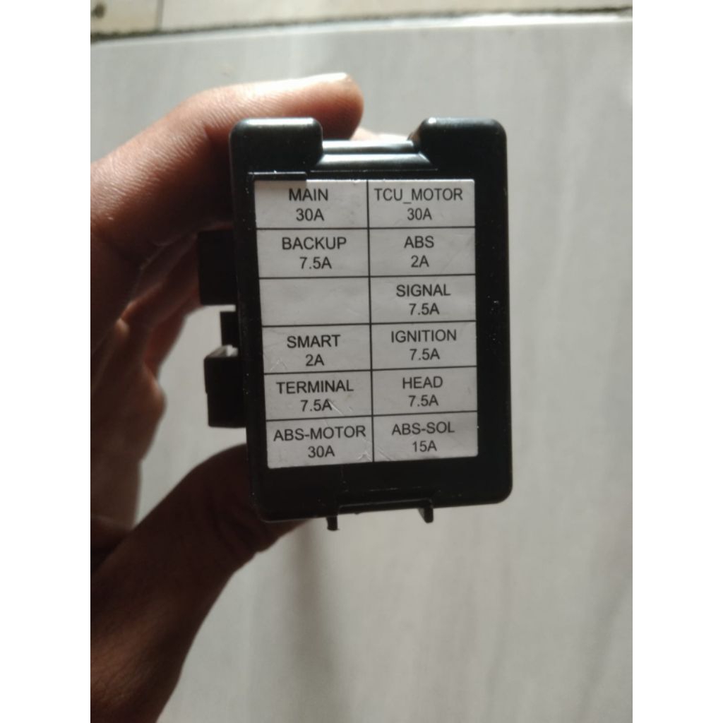 rumah box sekring fuse Relay Yamaha XMax 250 original /soket kabel motor