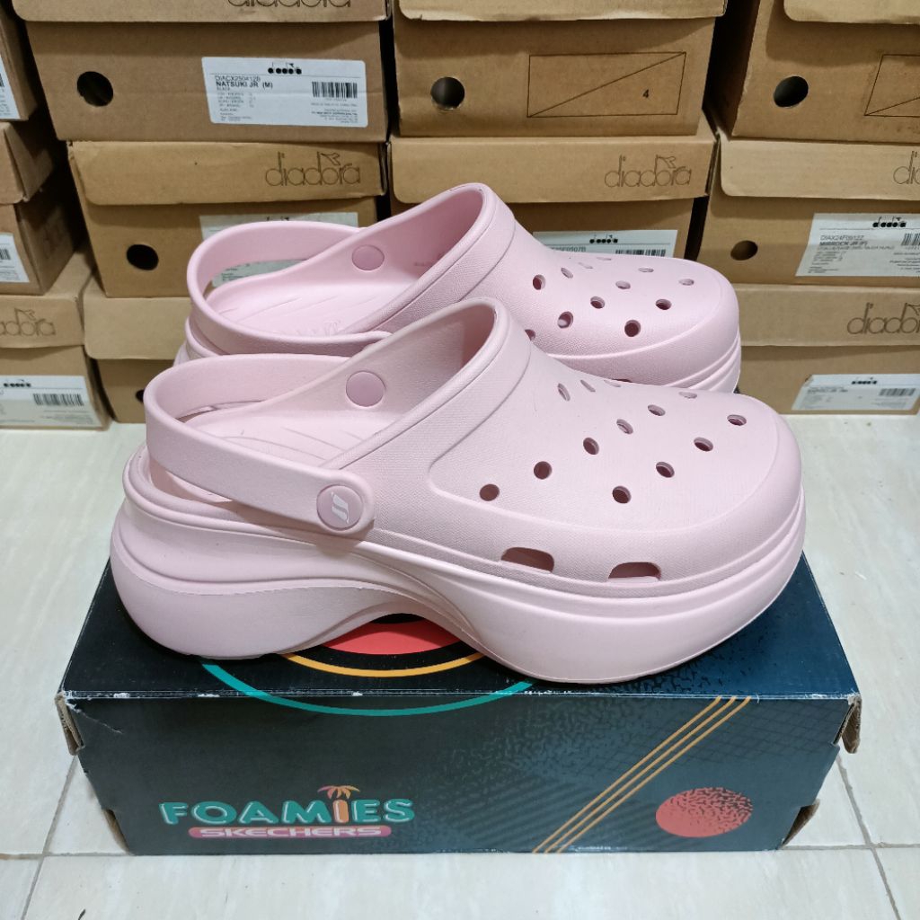Skechers sandal Foamies ( Size : 39     )