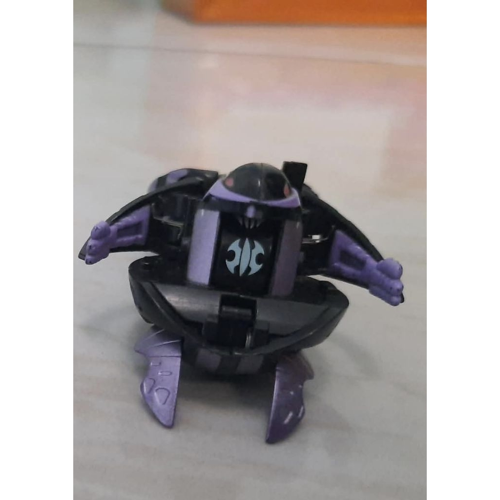 Bakugan darkus preyas predator