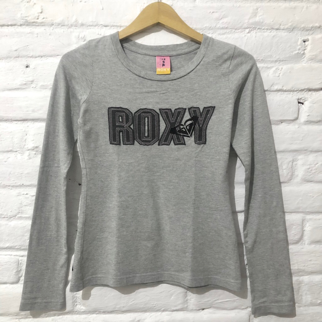 Roxy kaos lengan panjang t shirt pettite size S LD 80-88 warna abu y2k fashion sporty sku 1987