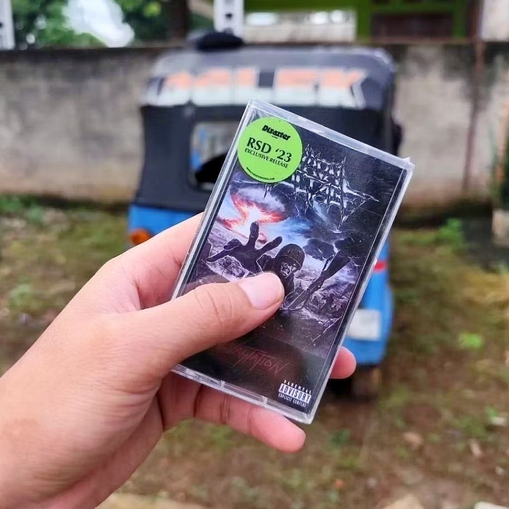 KASET TAPE IRON VOLTAGE - DEVASTATION