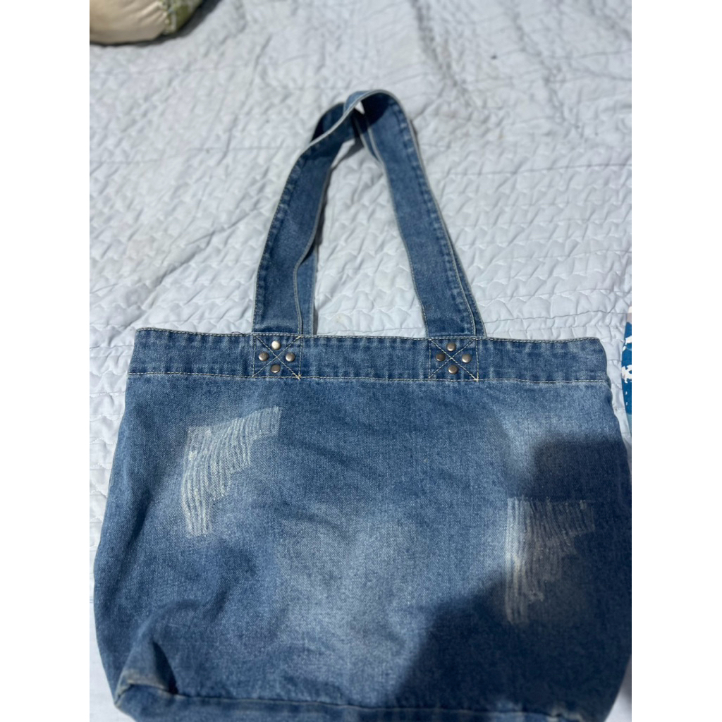 PRELOVED TAS BRANDED