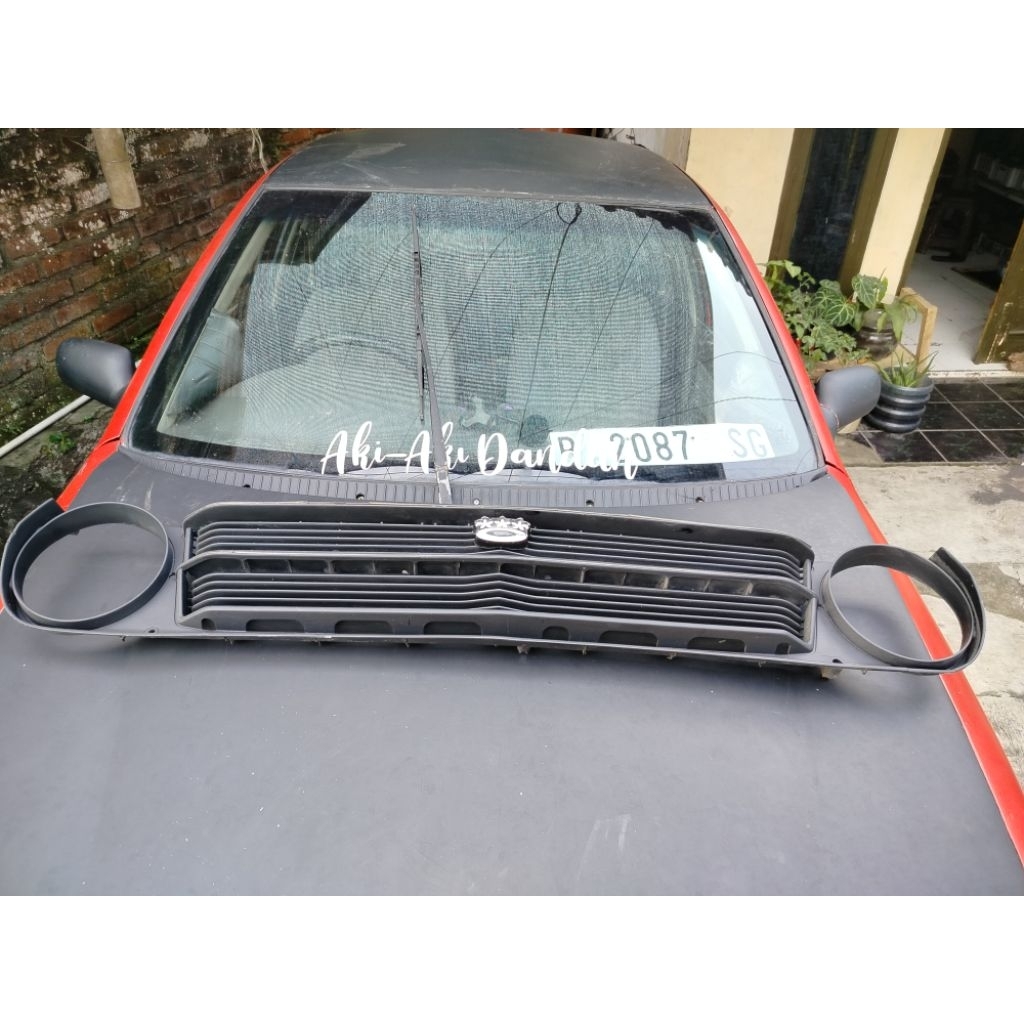 grill Toyota Corolla ke30 tahun 77