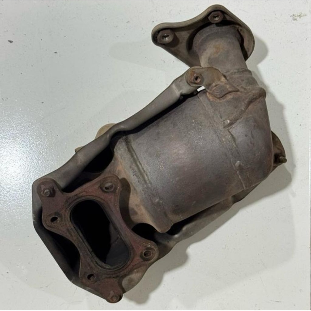 knalpot atas katalis catalis exshaust convector converter original honda freed pnp jazz ge8 bekas co