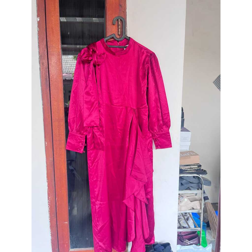 Dress Maxi Satin Mengkilap / Long Dress Kondangan / Gamis Syari Satin Fuchsia
