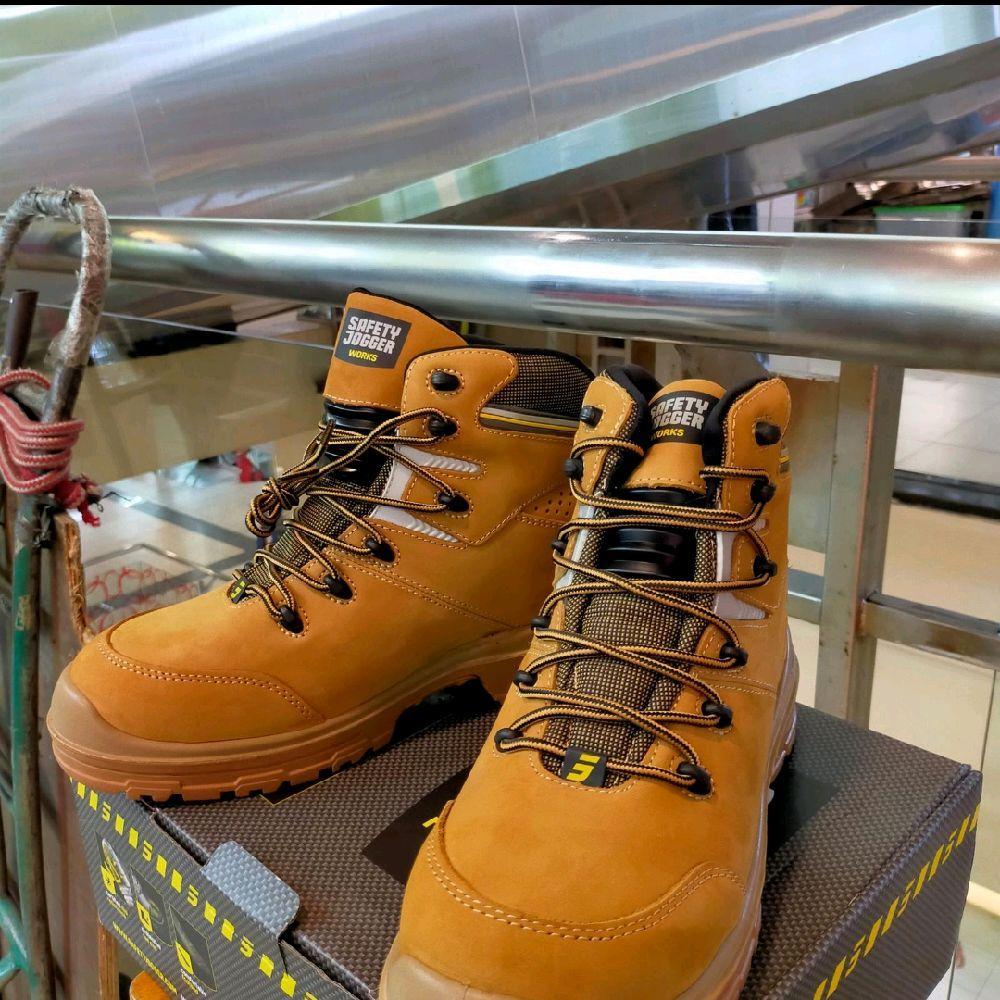 sepatu safety jogger ULTIMA