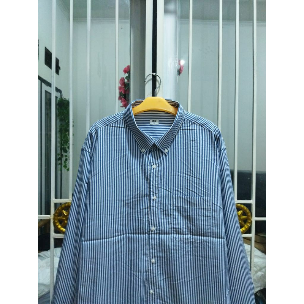 kemeja Uniqlo garis-garis pria jumbo 4XL