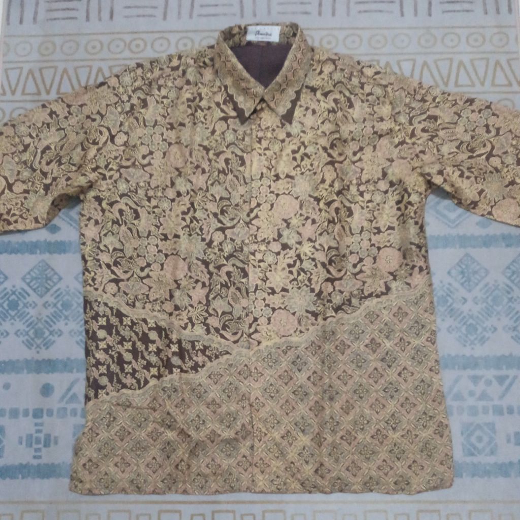 Batik Danar Hadi (SOLO)