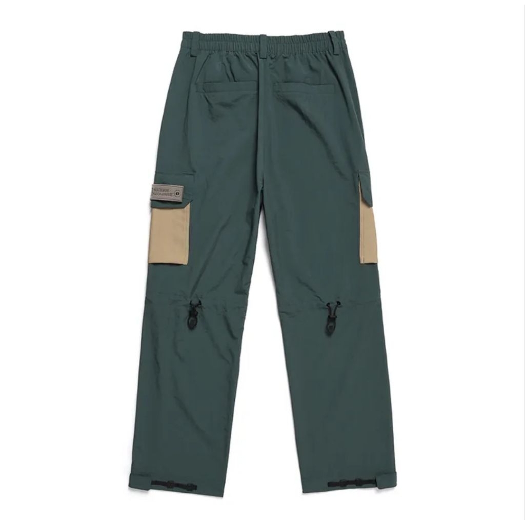National Geographic Pants Cargo FILMMAKER ( BNWT )